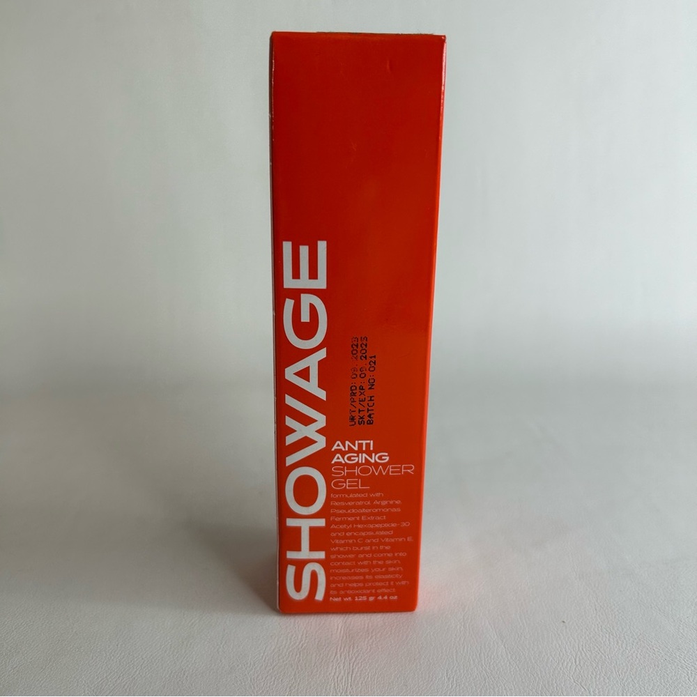 SHOWAGE Anti-Aging Shower Gel Moisturizing Body Cleanser Anti-Wrinkle EXP 09/25